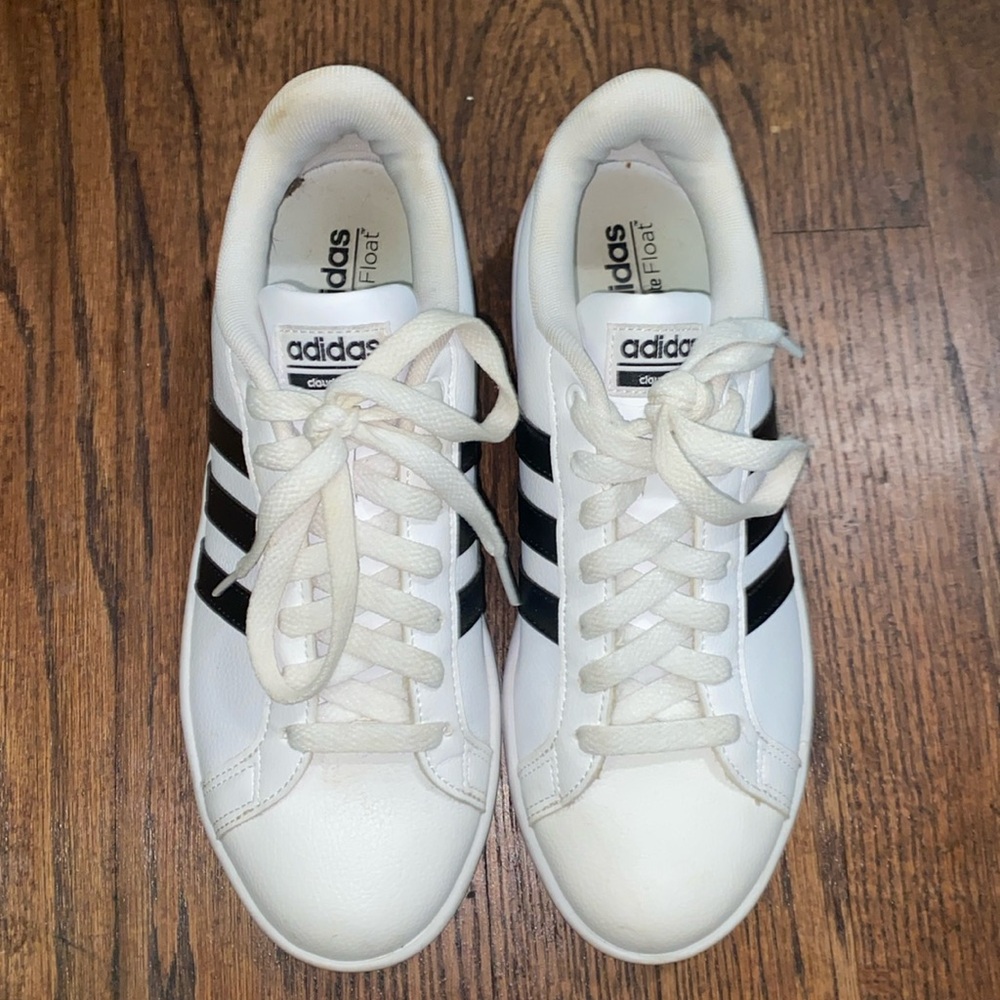ADIDAS CLOUDFOAM Ortholite Float •women size 7.5 US•6 UK•39 1/2 FR•white/black•